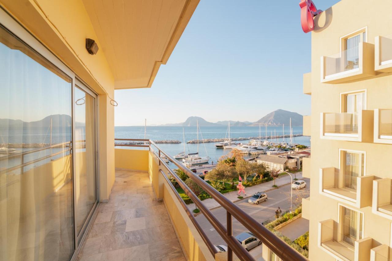 Sea Front Luxury Apartment Patras Zewnętrze zdjęcie